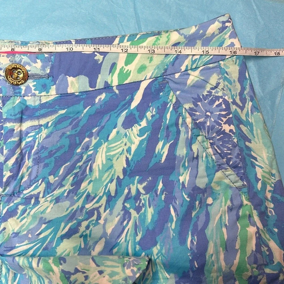 Lilly Pulitzer Buttercup Stretch Short Blue Haven Hey Hey Soleil 4 Preppy Beach - Picture 7 of 7